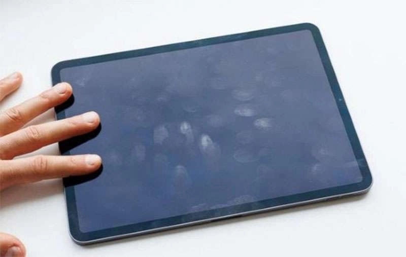 Màn Hình iPad Bị Đốm Đen: Nguyên Nhân Và Cách Khắc Phục Lỗi