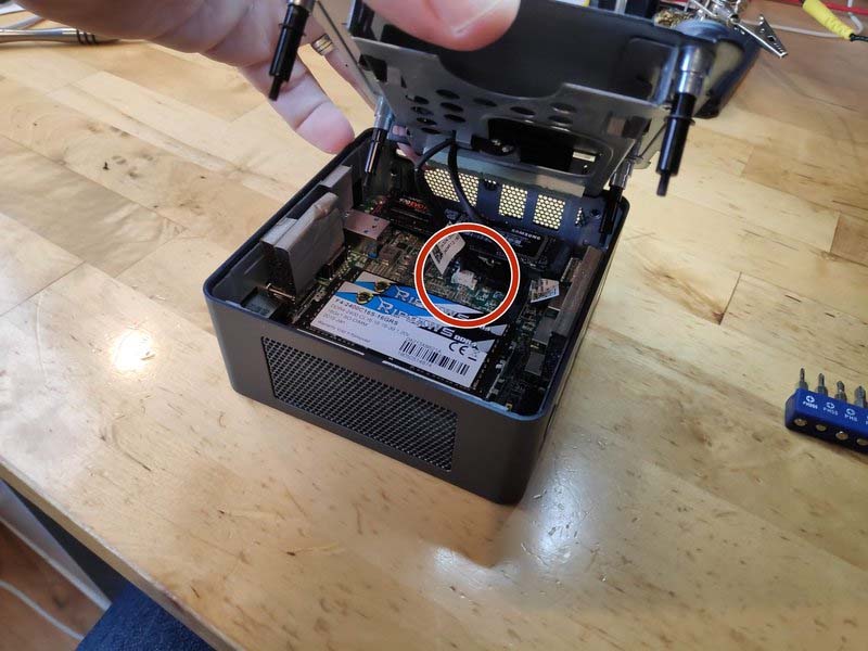 12-buoc-thao-roi-intel-nuc8i7beh-djung-cach-nhat-h2