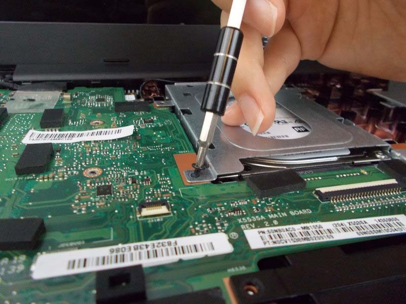 cac-buoc-thay-o-cung-cho-laptop-asus-x533sa-bhcln10-h4