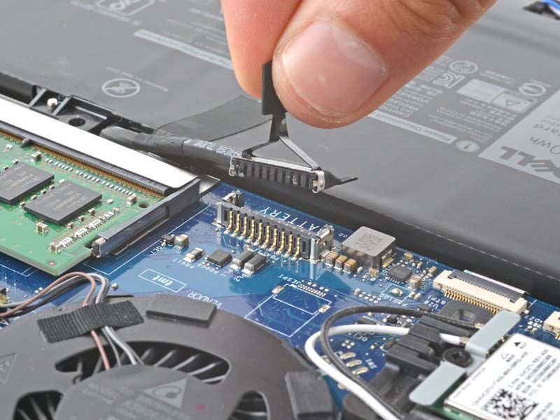 cac-buoc-thay-o-ssd-cho-laptop-dell-latitude-7490-h8