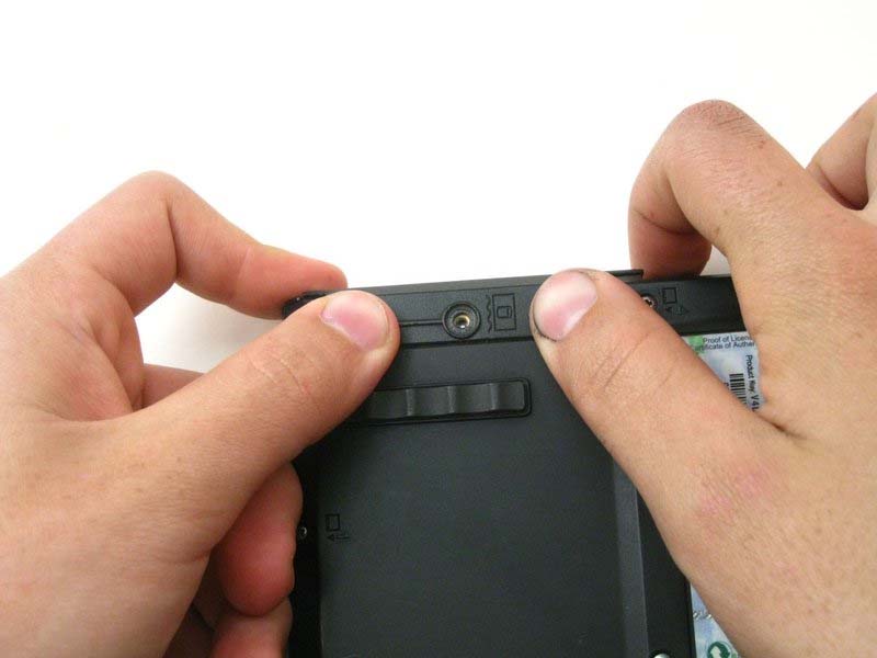 cac-buoc-thay-the-ram-cho-ibm-thinkpad-t42-h2