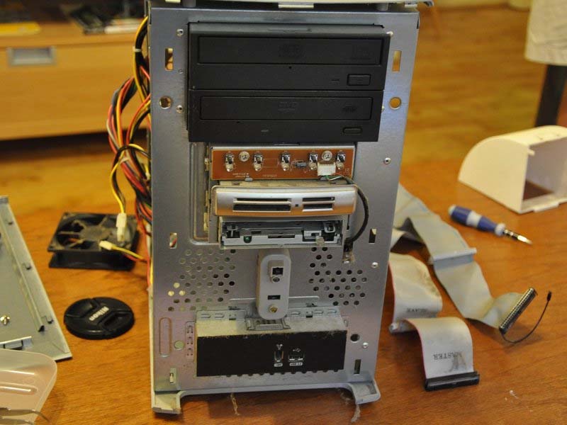 cach-thao-mat-truoc-cua-thung-may-hp-media-center-876x-h5