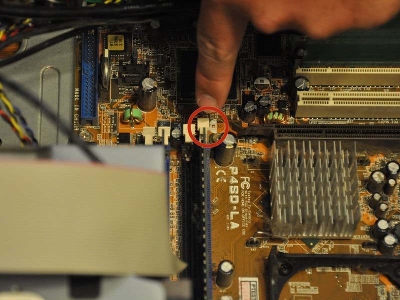 cach-thao-mat-truoc-cua-thung-may-hp-media-center-876x-h8