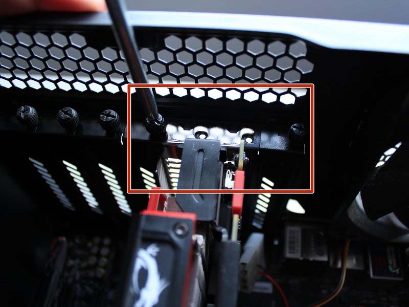 cach-thay-card-djo-hoa-gpu-deepcool-kendomen-va-bo-mach-chu-msi-z97-gaming-5-h11