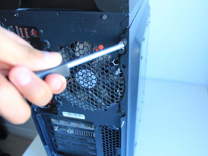 cach-thay-card-djo-hoa-gpu-deepcool-kendomen-va-bo-mach-chu-msi-z97-gaming-5-h14