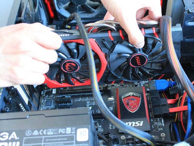 cach-thay-card-djo-hoa-gpu-deepcool-kendomen-va-bo-mach-chu-msi-z97-gaming-5-h9
