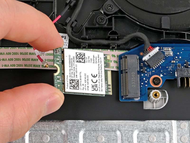 cach-thay-card-wifi-cho-laptop-hp-15-fc0000-series-h4