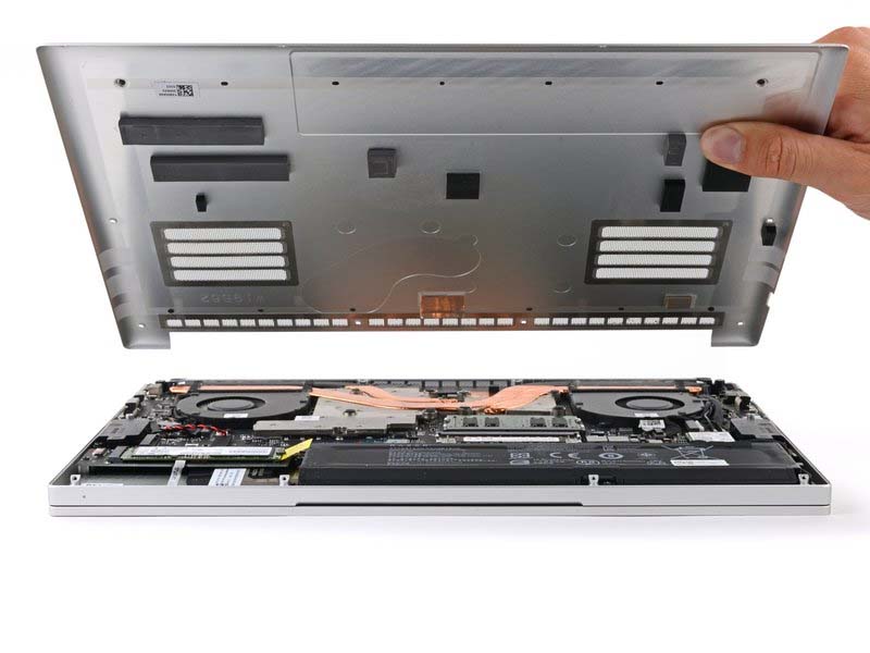 cach-thay-o-cung-ssd-cho-laptop-razer-blade-15-h4