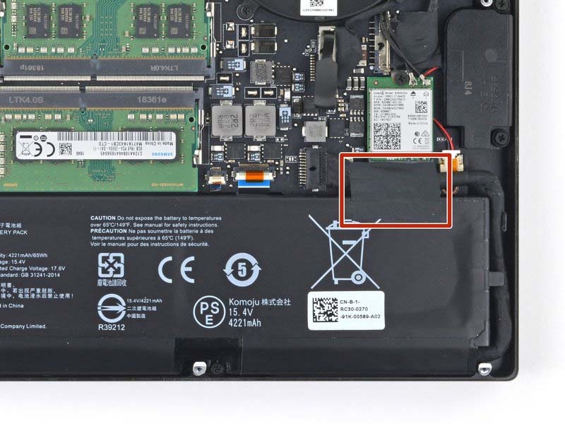 cach-thay-o-cung-ssd-cho-laptop-razer-blade-15-h5