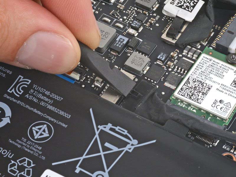 cach-thay-o-cung-ssd-cho-laptop-razer-blade-15-h7