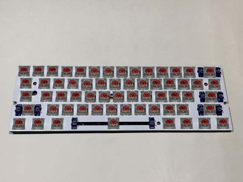cach-thay-switch-cherry-mx-cho-ban-phim-ducky-one-2-mini-h8