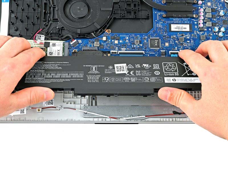 huong-dan-cac-buoc-thay-ban-le-laptop-hp-15-fc0000-series-h11