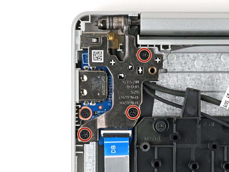 huong-dan-cac-buoc-thay-ban-le-laptop-hp-15-fc0000-series-h12