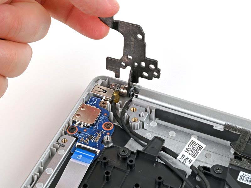 huong-dan-cac-buoc-thay-ban-le-laptop-hp-15-fc0000-series-h13