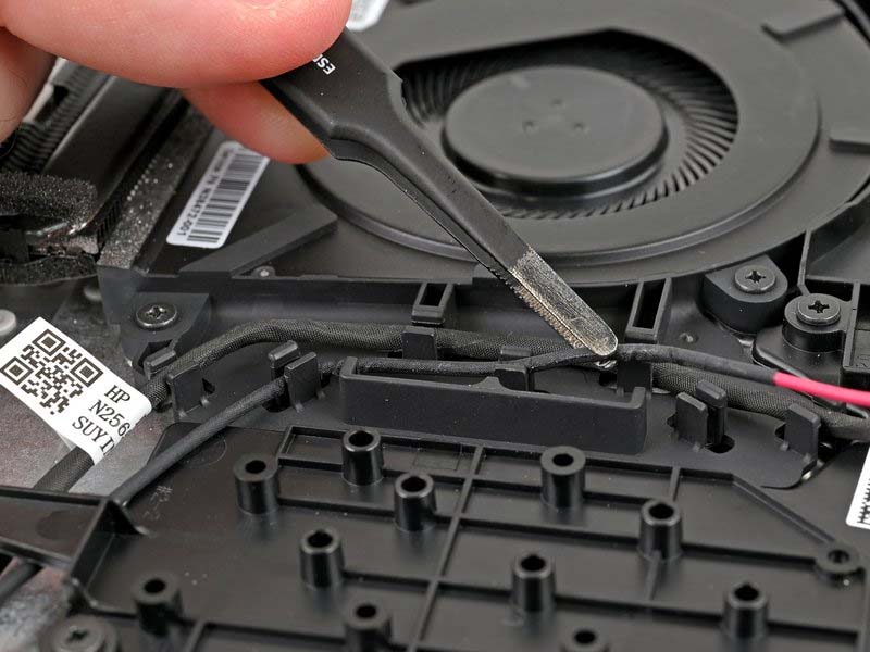 huong-dan-cac-buoc-thay-ban-le-laptop-hp-15-fc0000-series-h21