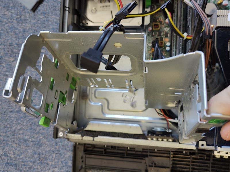 huong-dan-cach-thao-roi-may-tinh-dje-ban-hp-compaq-8200-elite-h4