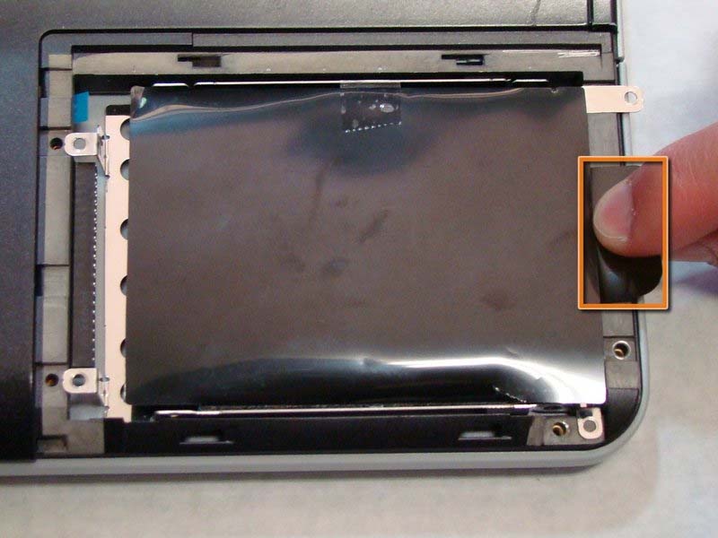 huong-dan-cach-thay-o-cung-laptop-sony-vaio-vgn-fs640-h7