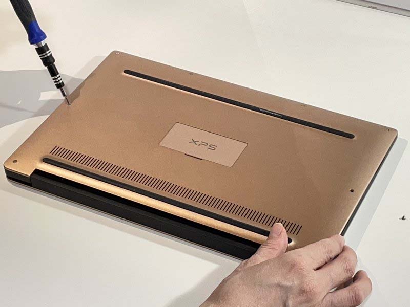 huong-dan-cach-thay-o-cung-ssd-cho-dell-xps-13-9360-h7