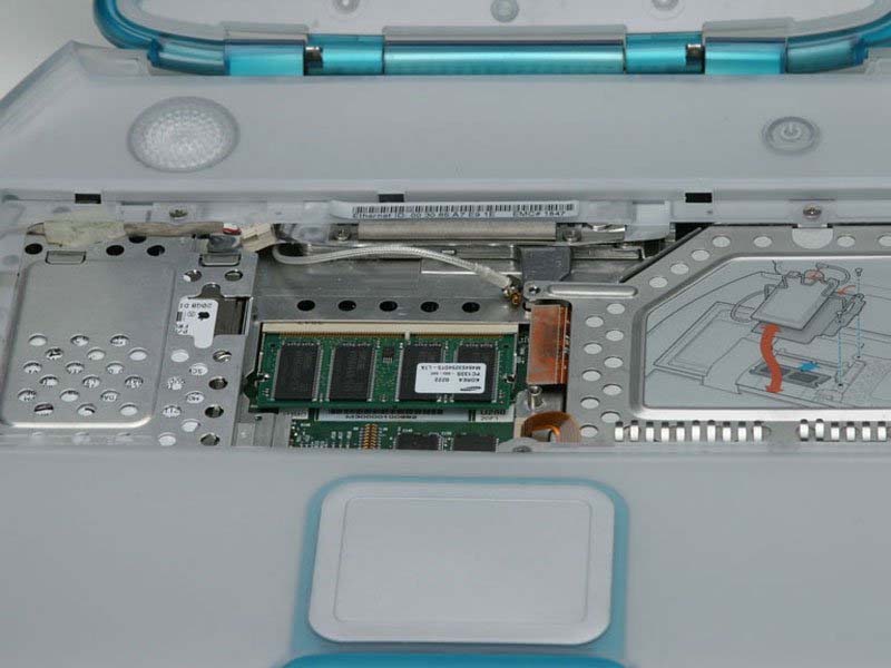 huong-dan-cach-thay-ram-laptop-ibook-g3-clamshell-h8