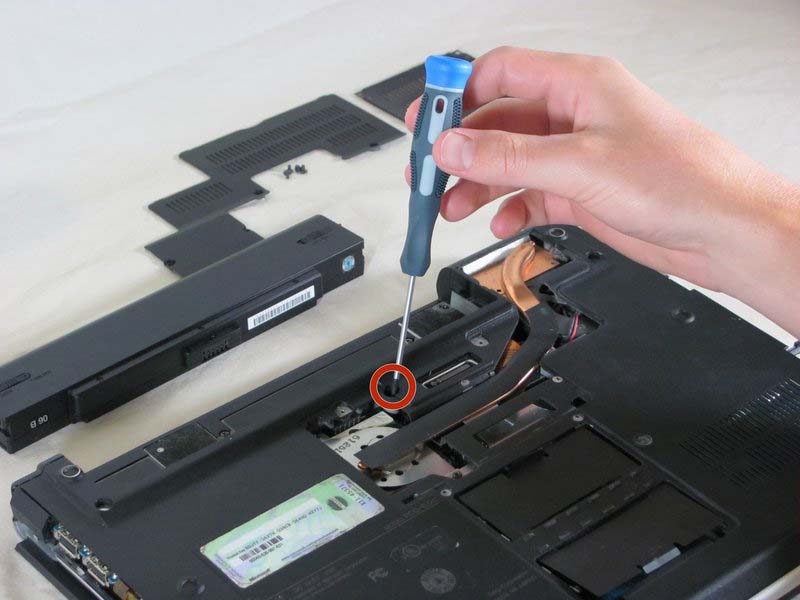 huong-dan-thay-o-djia-quang-cho-laptop-sony-vaio-vgn-sz120p-h3