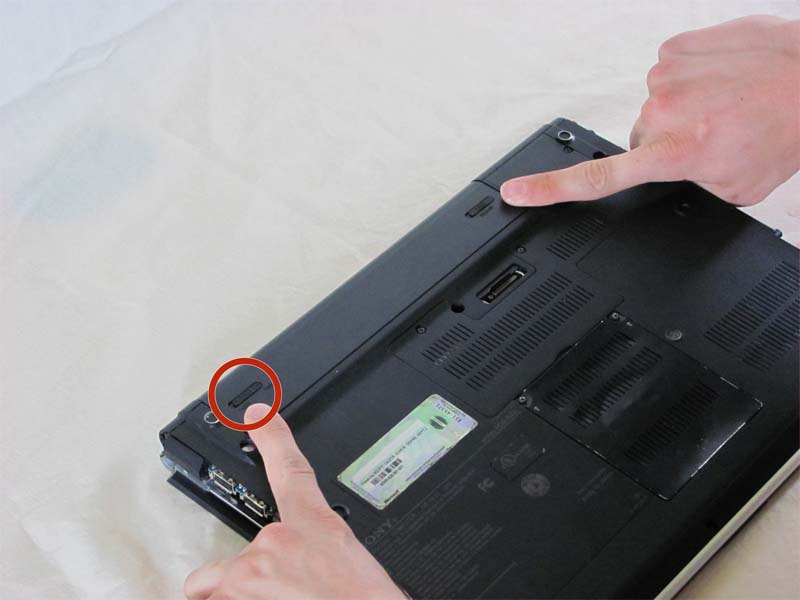 huong-dan-thay-o-djia-quang-cho-laptop-sony-vaio-vgn-sz120p