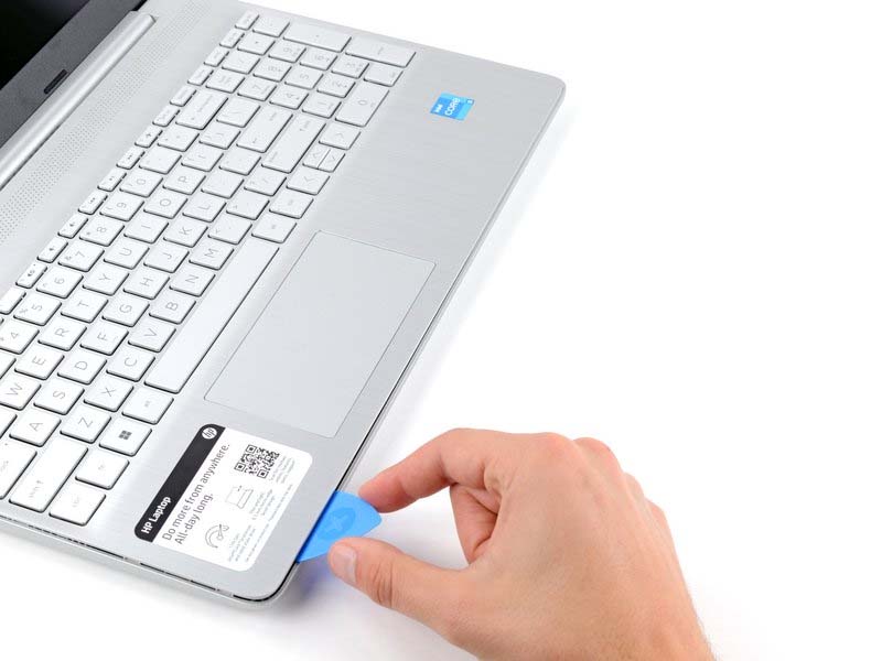huong-dan-thay-pin-tren-may-tinh-xach-tay-hp-15-laptop-pc-h11