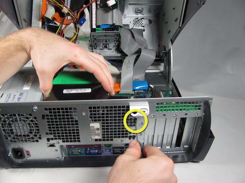 huong-dan-thay-quat-chinh-dell-optiplex-gx260-chuan-xac-h3