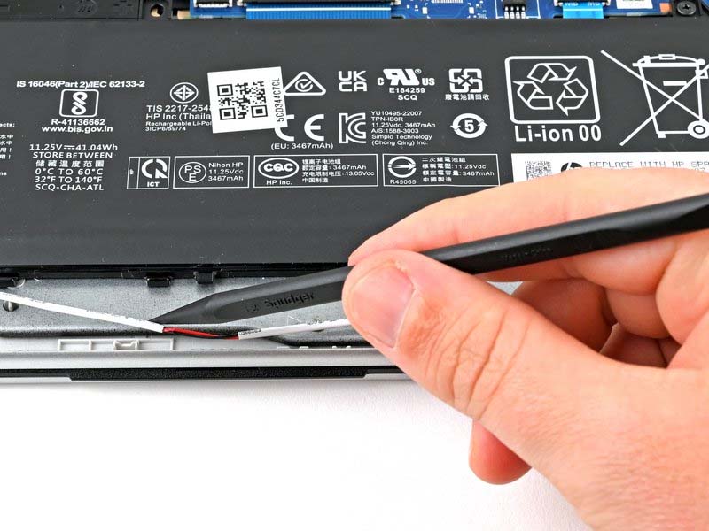 huong-dan-thay-ssd-cho-laptop-hp-15-fc0000-series-h10