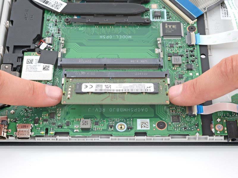 meo-thay-ram-laptop-hp-15-dy-hoac-15-ef-h15