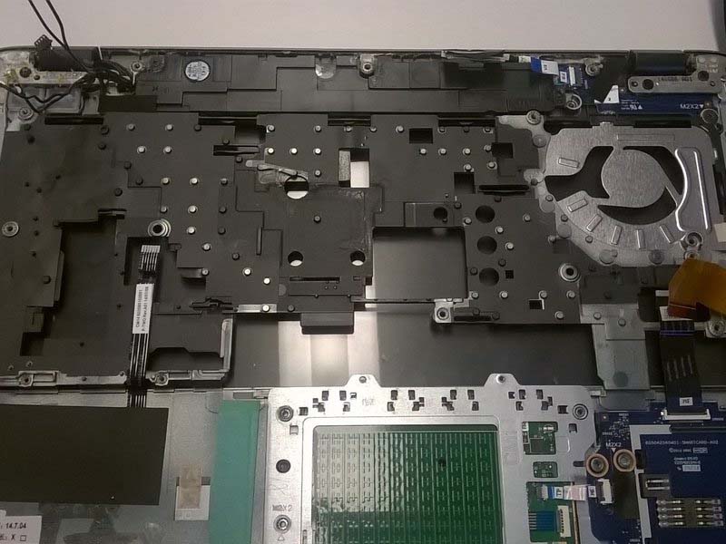 quy-trinh-thao-roi-laptop-hp-elitebook-840-g1-chi-tiet-h15