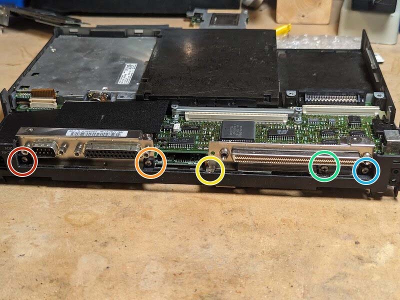quy-trinh-thuc-hien-cac-buoc-thao-roi-ibm-thinkpad-700c-h11