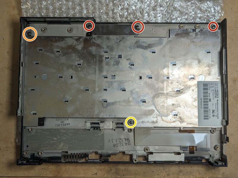 quy-trinh-thuc-hien-cac-buoc-thao-roi-ibm-thinkpad-700c-h13