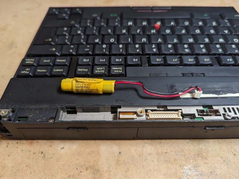 quy-trinh-thuc-hien-cac-buoc-thao-roi-ibm-thinkpad-700c-h15