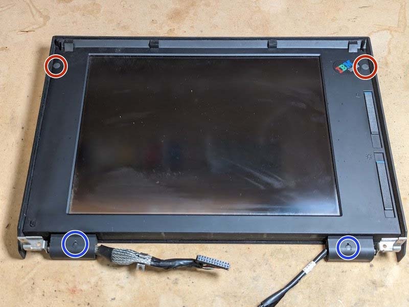 quy-trinh-thuc-hien-cac-buoc-thao-roi-ibm-thinkpad-700c-h4