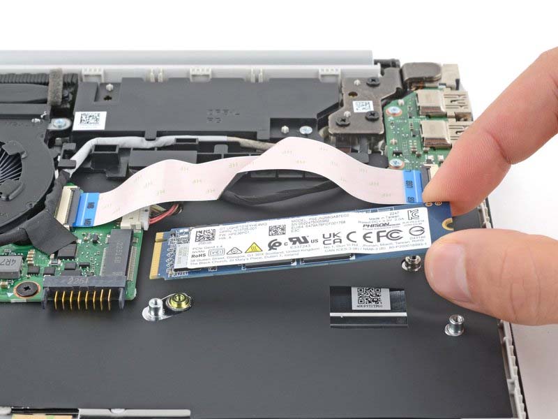 thay-o-ssd-m2-2280-cho-laptop-hp-15-h13