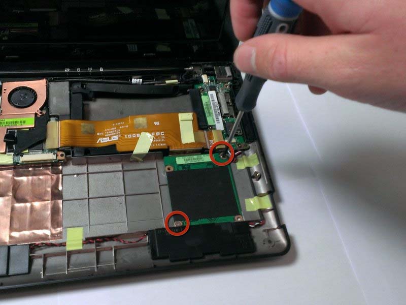 cac-buoc-thay-card-djo-hoa-tren-asus-eee-pc-1008ha-h4