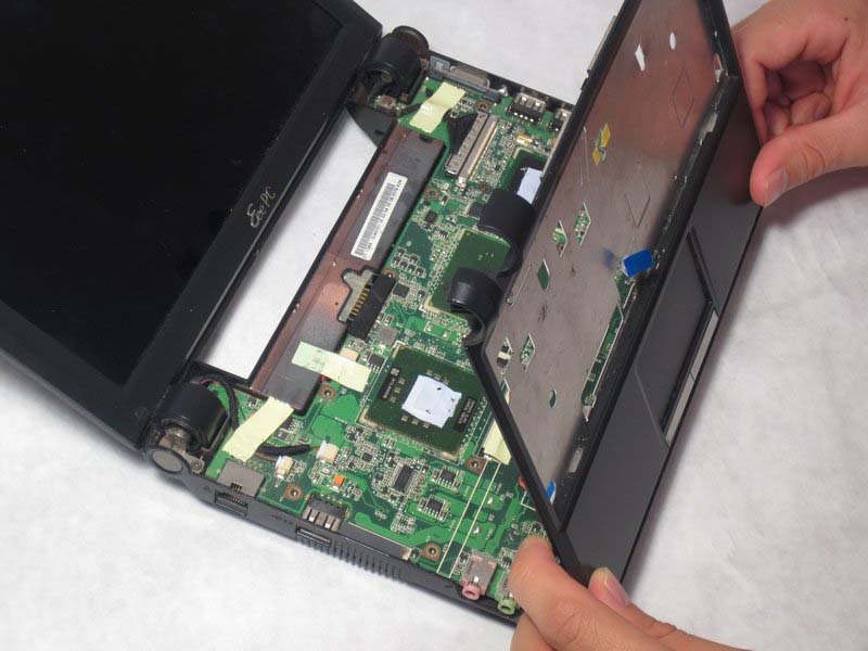 cac-buoc-thay-clicker-tren-asus-eee-pc-900hd-h11