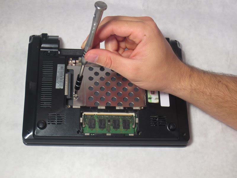 cac-buoc-thay-clicker-tren-asus-eee-pc-900hd-h5