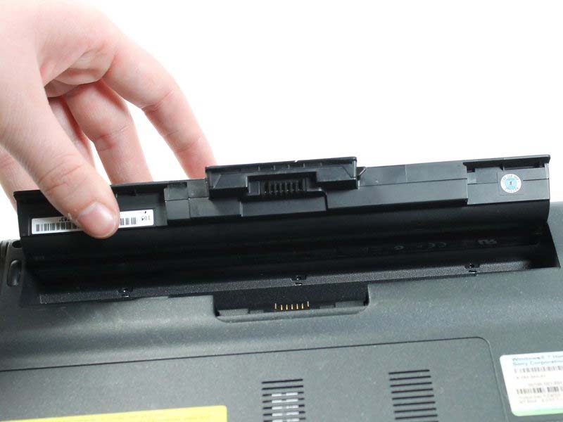 cac-buoc-thay-the-ram-cho-laptop-sony-vaio-vpc-y2190x-h3