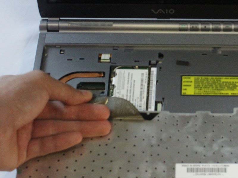 cach-thay-ban-phim-laptop-sony-vaio-pcg-4g1l-h7
