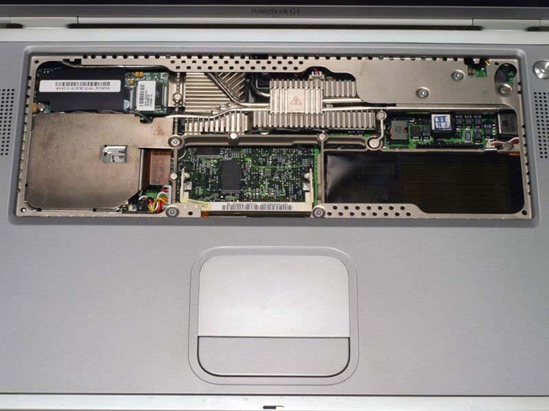 cach-thay-khay-giu-the-pcmcia-tren-powerbook-g4-titanium-onyx-h10