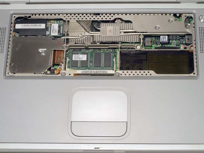 cach-thay-khay-giu-the-pcmcia-tren-powerbook-g4-titanium-onyx-h3