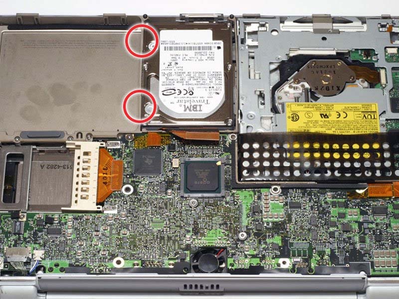 cach-thay-khay-giu-the-pcmcia-tren-powerbook-g4-titanium-onyx-h8