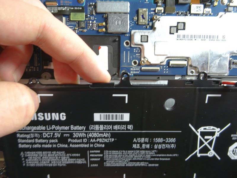 cach-thay-loa-phai-tren-samsung-ativ-smart-pc-500t-tai-nha-h5