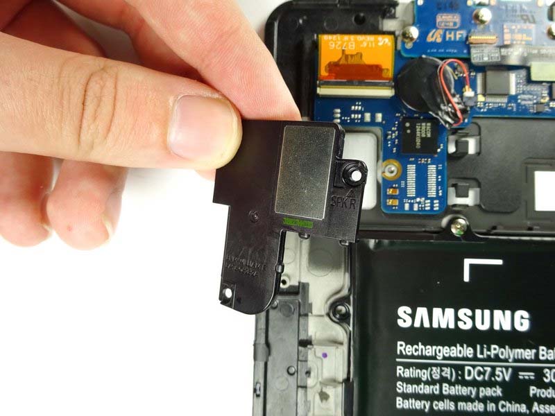 cach-thay-loa-phai-tren-samsung-ativ-smart-pc-500t-tai-nha-h6