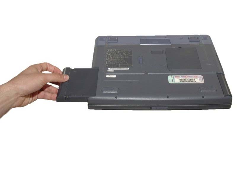 cach-thay-o-djia-mem-tren-sony-vaio-pcg-933a-h3