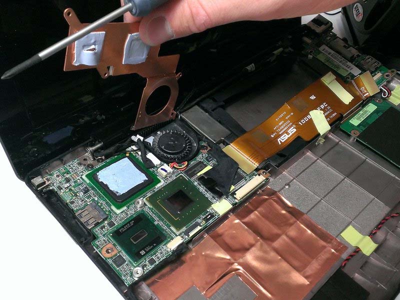 cach-thay-quat-tan-nhiet-tren-asus-eee-pc-1008ha-h5