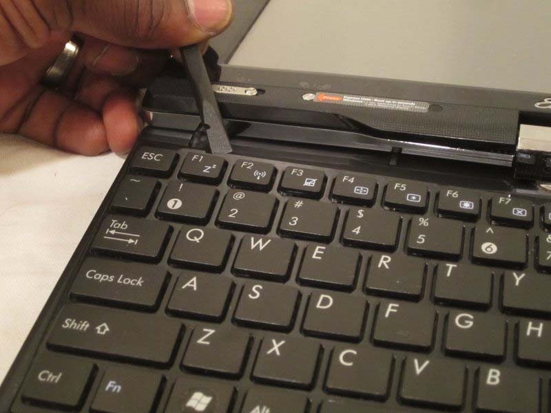 cach-thay-quat-tan-nhiet-tren-asus-eee-pc-t101mt-h5