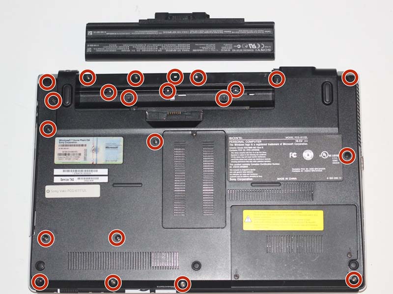 huong-dan-cach-thao-vo-sau-laptop-sony-vaio-vpccw17fx-h3