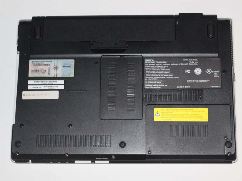 huong-dan-cach-thao-vo-sau-laptop-sony-vaio-vpccw17fx